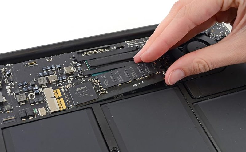 Solid State Drive (SSD) PCIe (Flash Storage) - Image 3