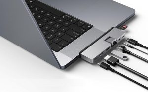 USB-C Hubs & Adapters